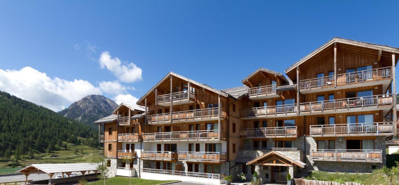 Residence Club Mmv Le Hameau Des Airelles **** Montgenevre Exterior photo