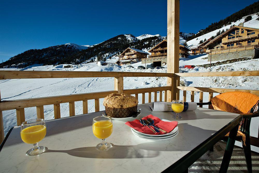 Residence Club Mmv Le Hameau Des Airelles **** Montgenevre Exterior photo